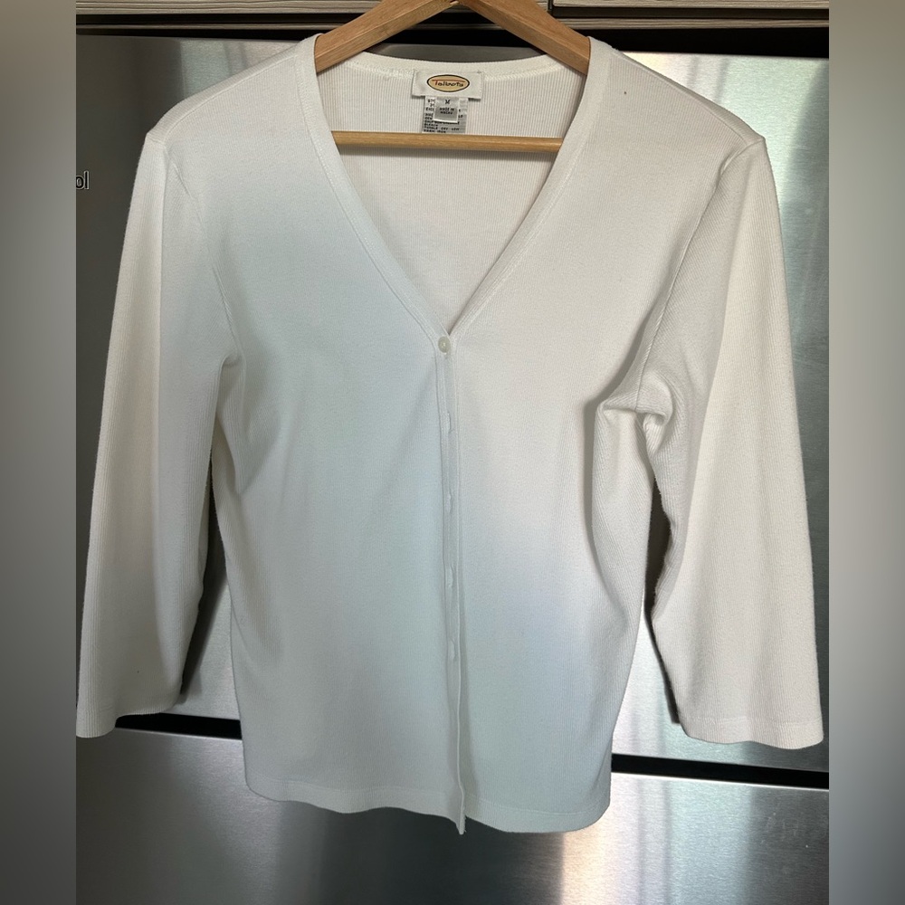 White light weight sweater great over dress, top or casual. Size medium.